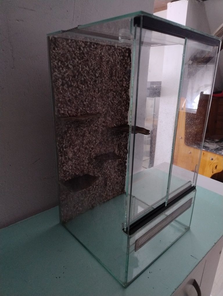 Terrarium pionowe 30x30x50 cm