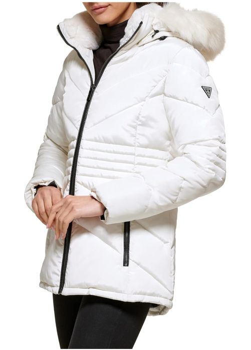 Куртка жіноча Guess S