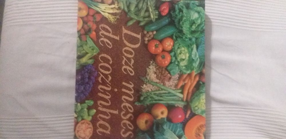 Livro 12 meses de cozinha