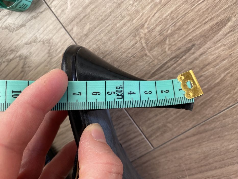 Buty na obcasie bez pięty