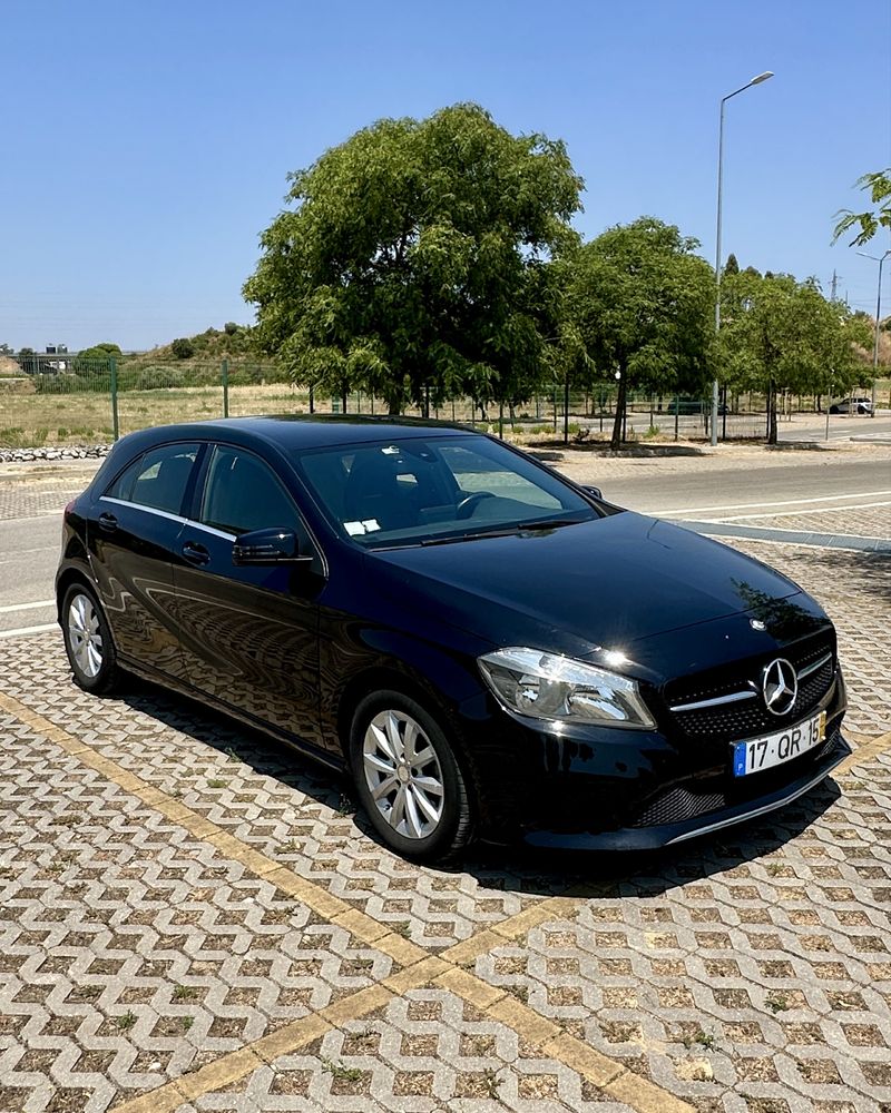Mercedes-Benz A 160 d Preto (2015)