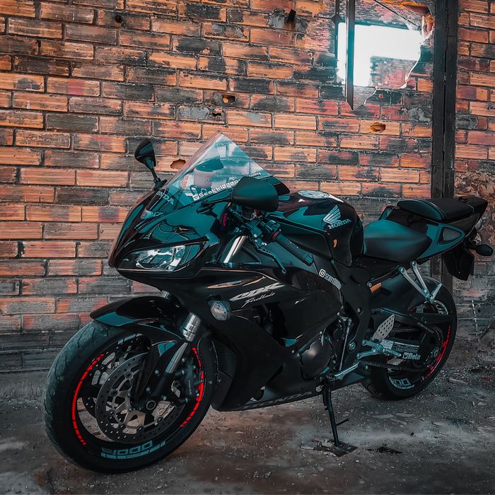 Honda cbr1000rr impecavel