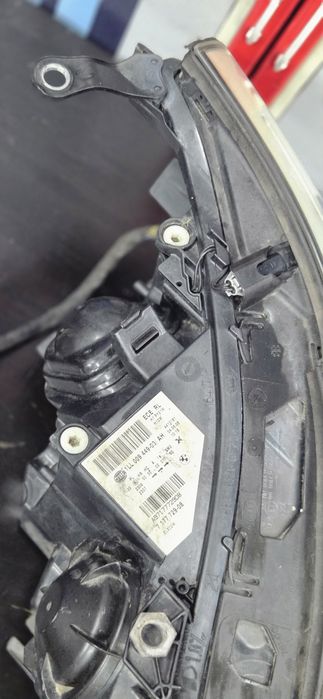 Lewa lampa przod bmw e60 e61 Lift lci lift soczewka H7