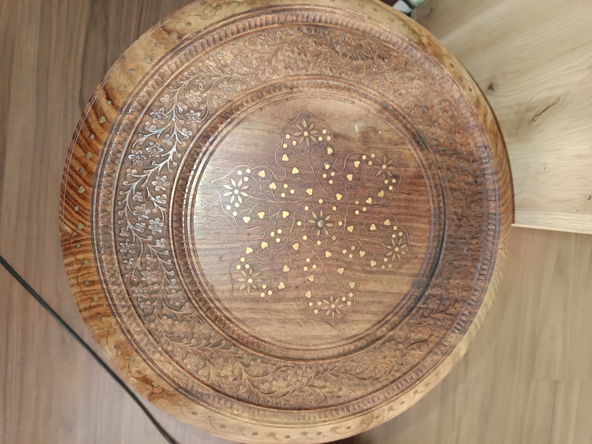 Mesa de apoio de madeira