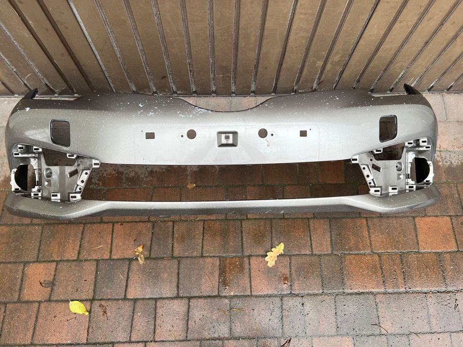 ZDERZAK PRZOD PRZEDNI TOYOTA AURIS 2 II LIFT BEZ PDC