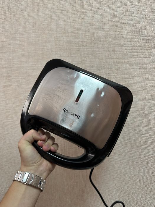 Гриль мультипекарь 4в1 1200W вафельница. УЦЕНКА!