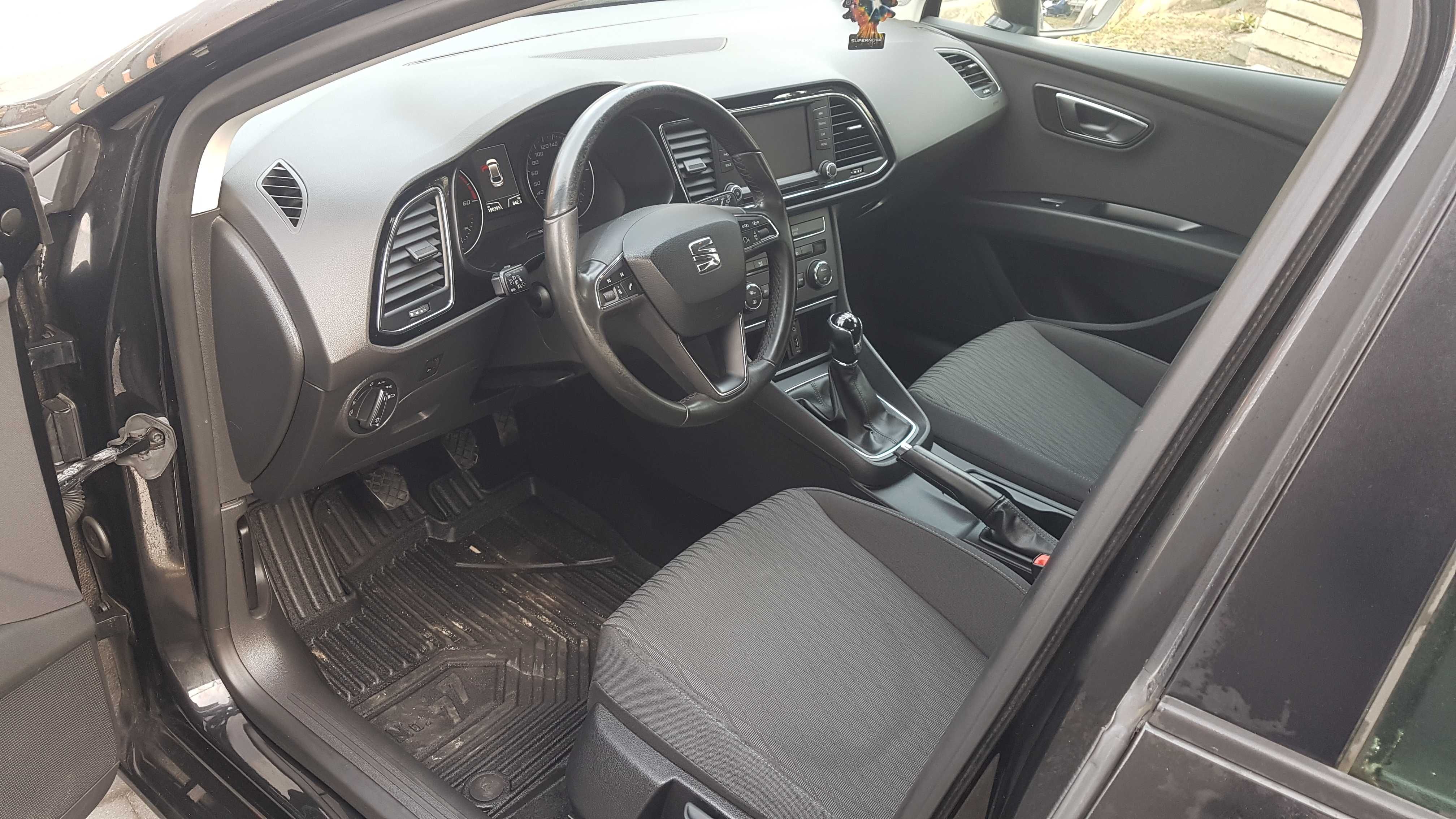 Seat Leon 1.6 TDI 2016 rok Hatchback