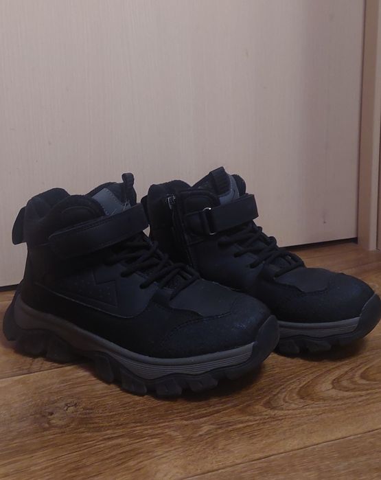 Зимові ботинки 35р.