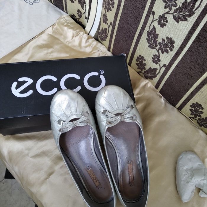 Макасини-човники (лодочки) шкіряні бренд ECCO розмір 39