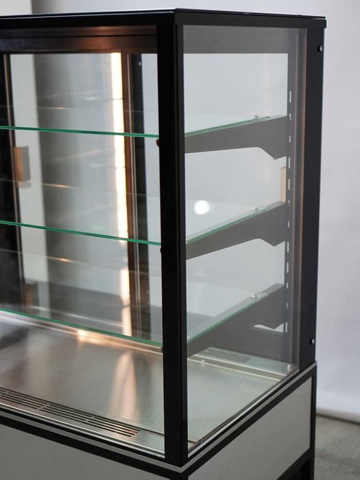 Холодильна вітрина «PRO» від виробника «Holodnyj» В НАЯВНОСТІ