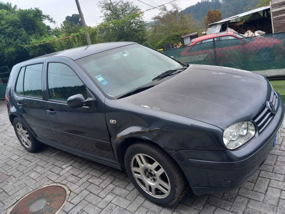 Golf 4  de 2001 c/ selo e vistoria ate 08/2026