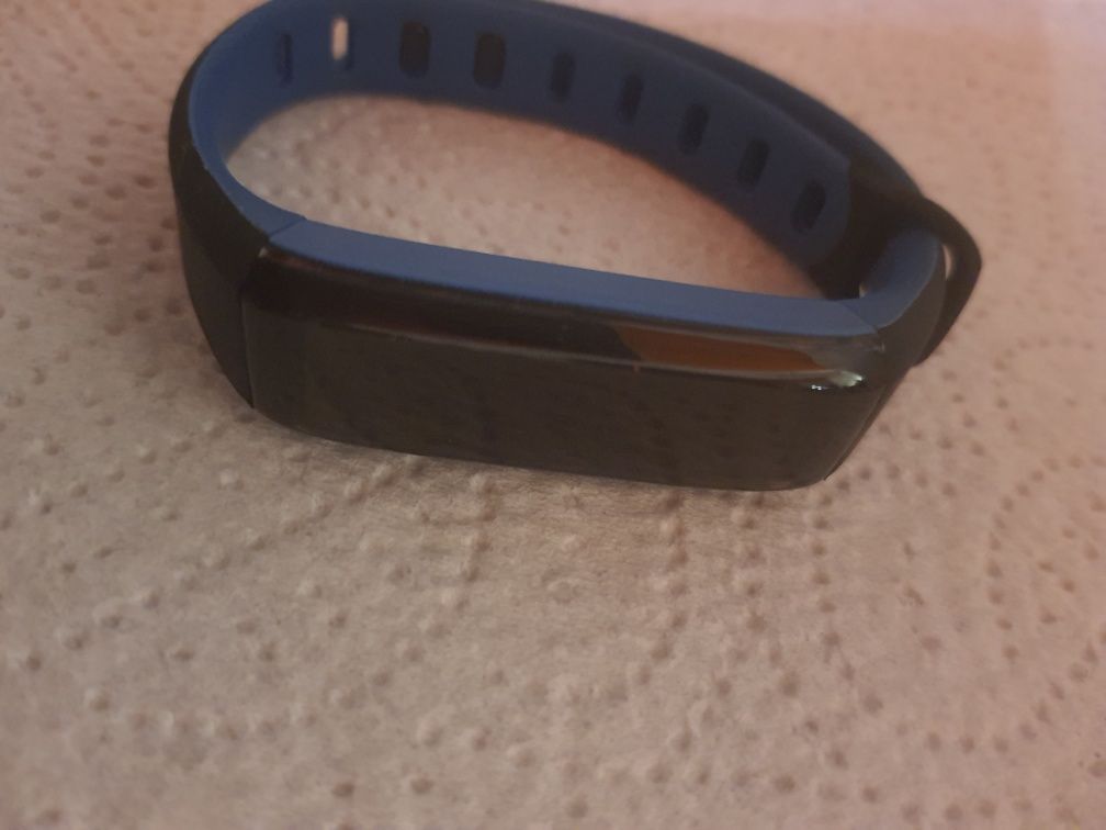 Vendo pulseira de Fitness Nova a estrear