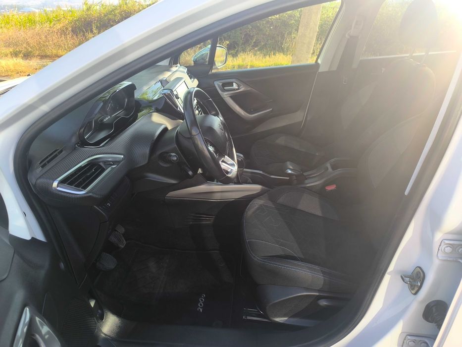 Peugeot 2008 1.6HDi  Nacional     190mil km