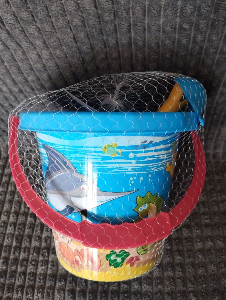 Zabawa zestaw do piasku wiaderko foremki 1+
