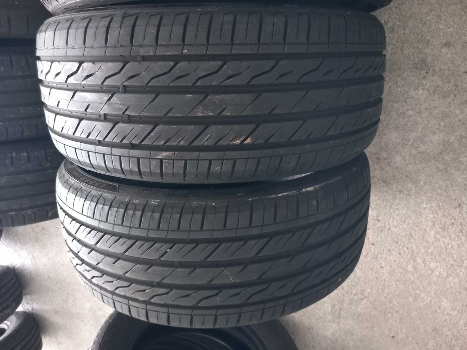 4 Pneus 225/35R20 como Novos