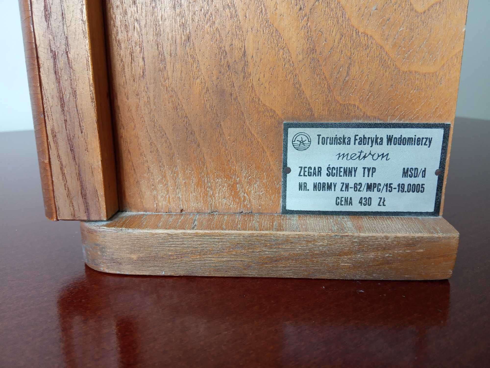 Zegar ścienny wiszący stary PRL  Predom Metron 1968r stan bdb