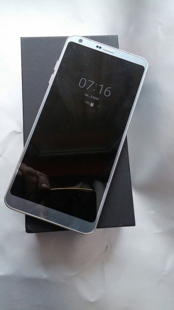 Lg G6 bez simlock 32 Gb 4 Gb Ram jak nowy
