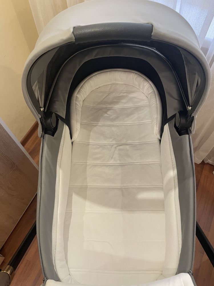 Коляска Cybex Priam 2024 4.0 platinum. ТОРГ
