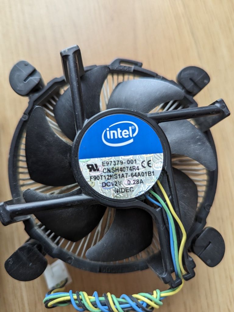 Chłodzenie Intel 2 sztuki