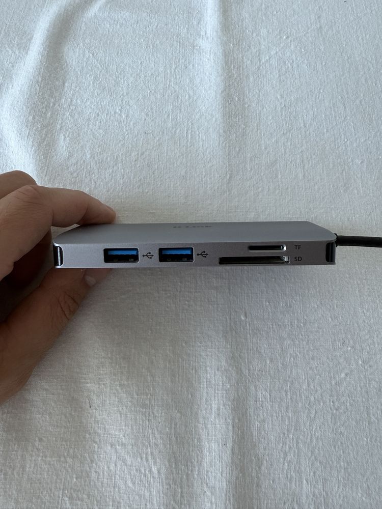 Hub D-link 8 em 1 type C