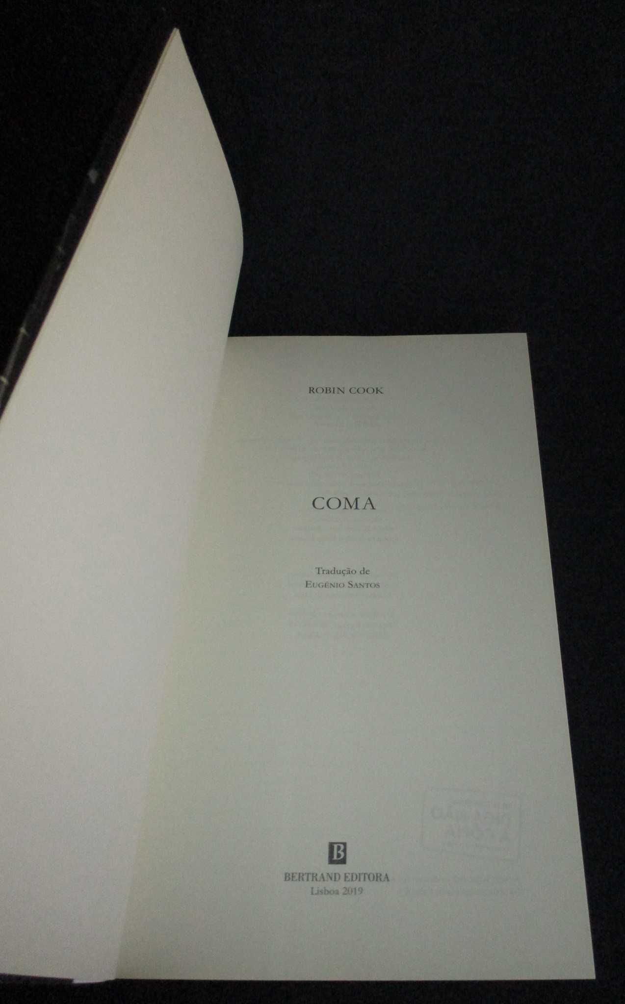 Livro Coma Robin Cook Bertrand