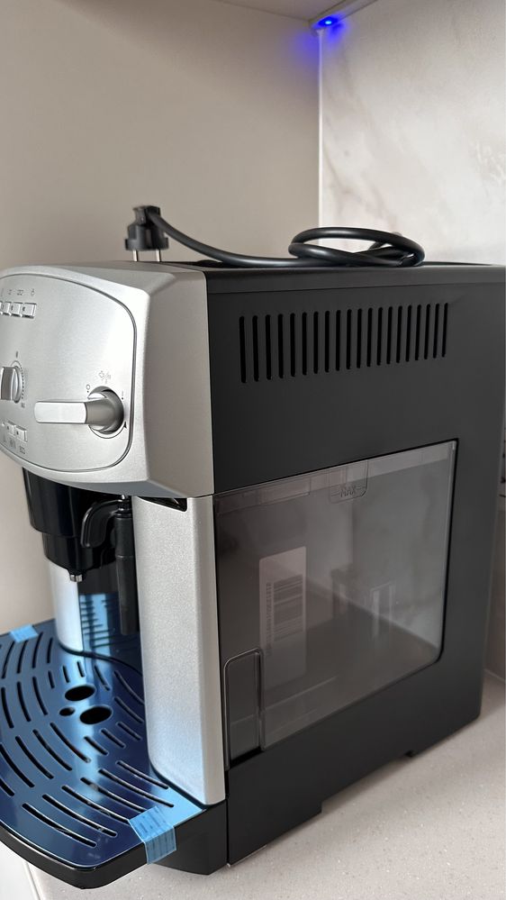 Кофемашина Delonghi 2200.S