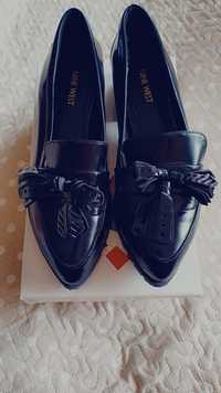 Mokasyny Nine West r.40