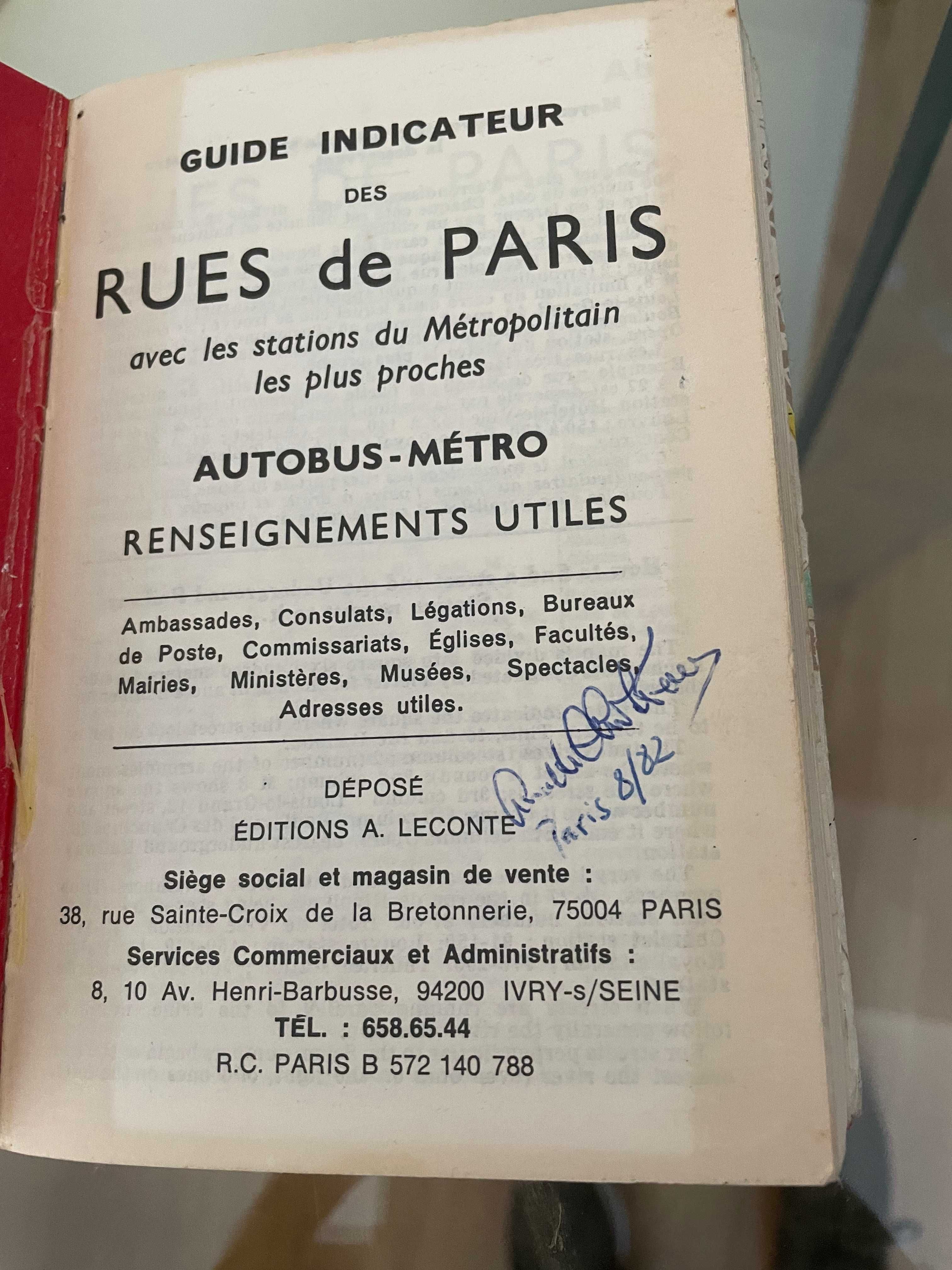 Livro "Plan de Paris par Arrondissement "