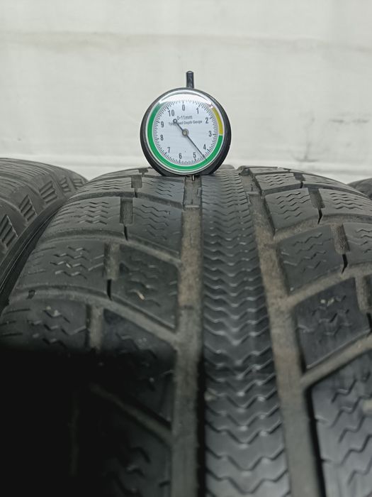 Шини резина 205*45 R16 MICHELIN