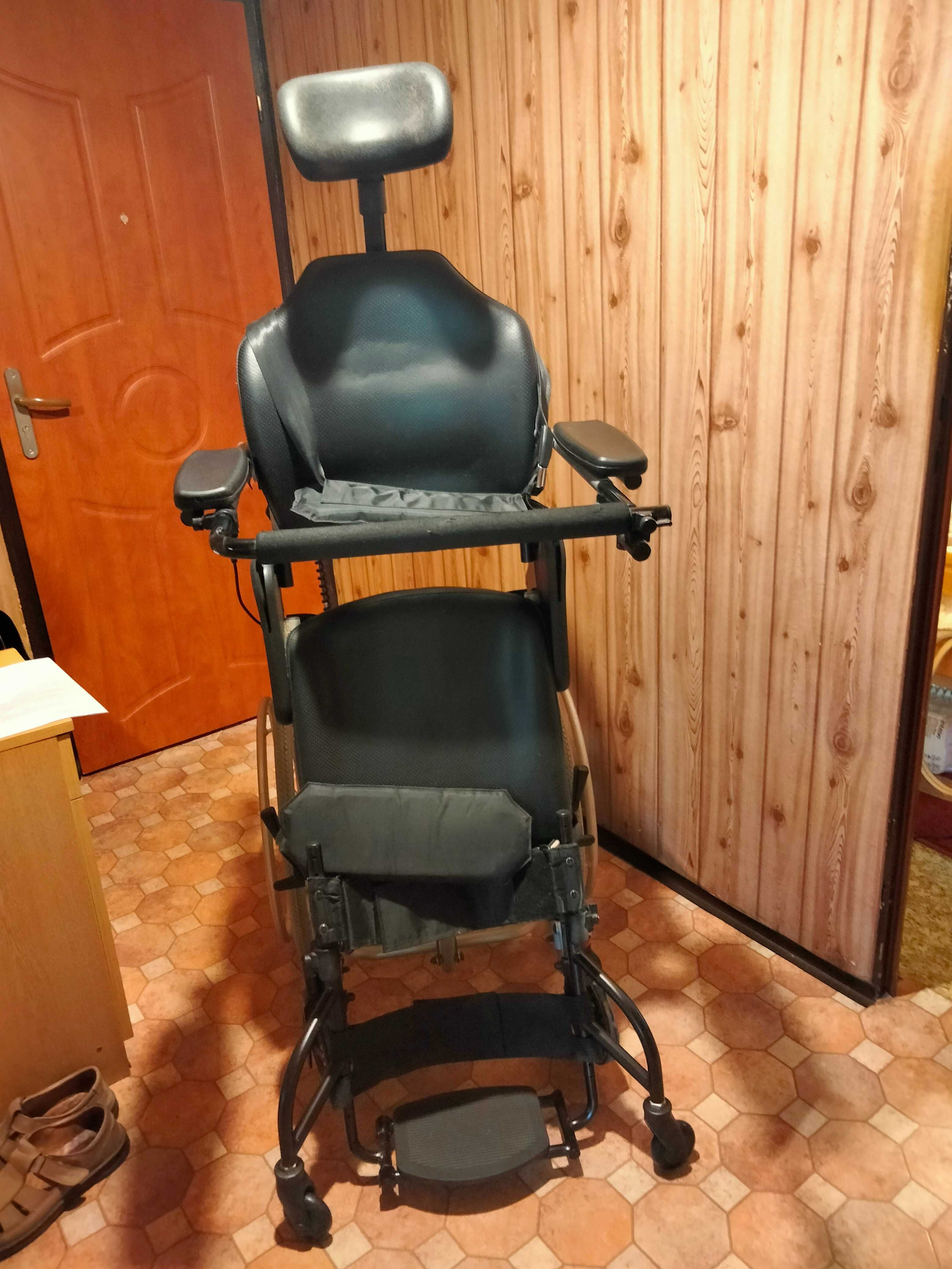 Wózek inwalidzki Specjalny z Pionizacją
