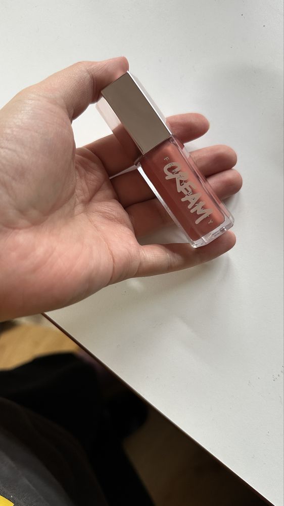 Błyszczyk fenty