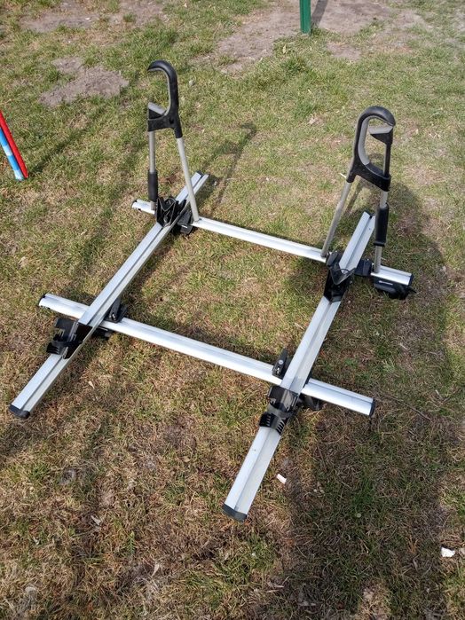 Thule 2 x uchwyt na rower + trzymanie do relingów.