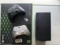 XBOX Series X 1TB (2 геймпада)