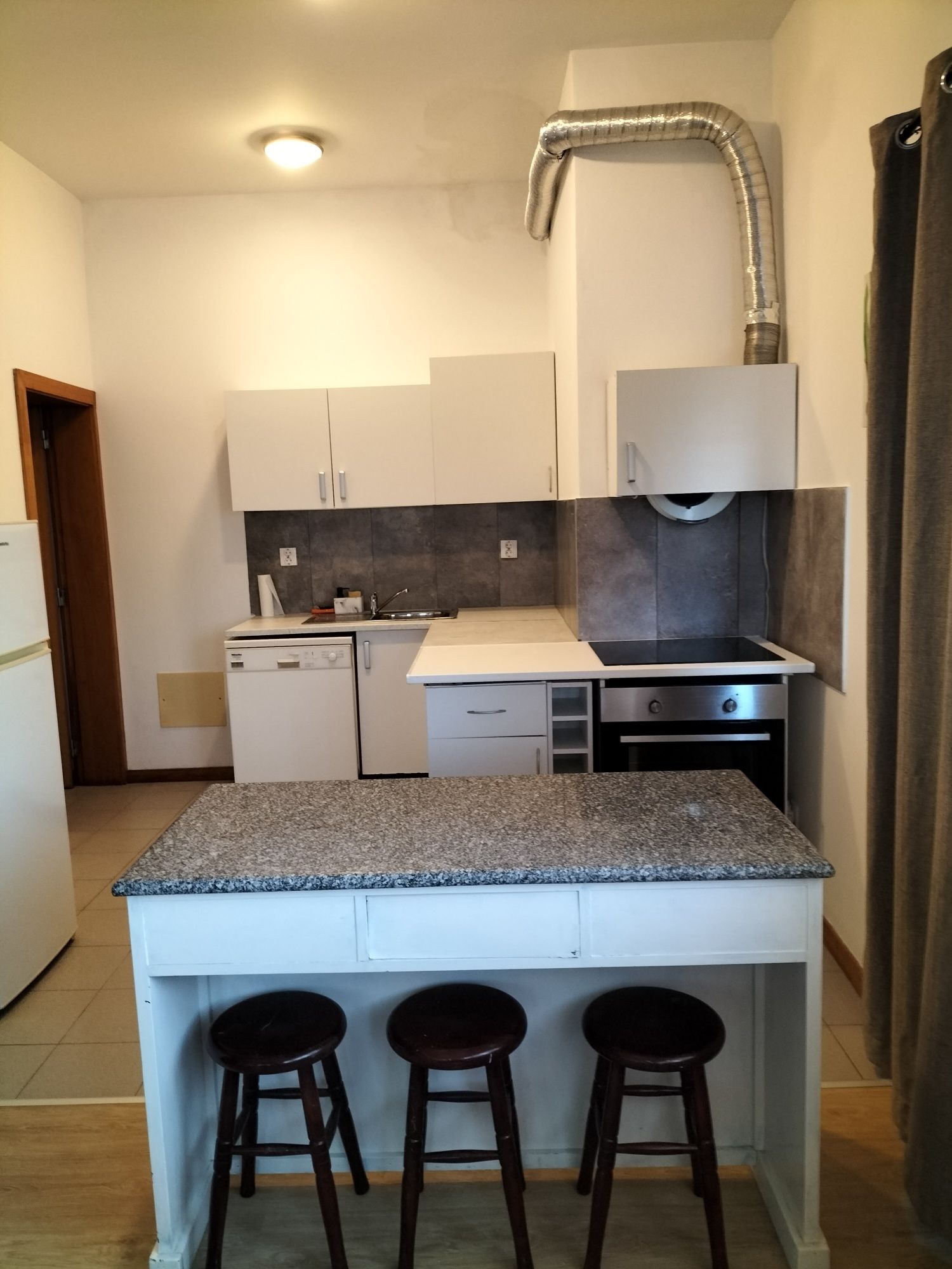 Arrenda-se apartamento T2 em Évora