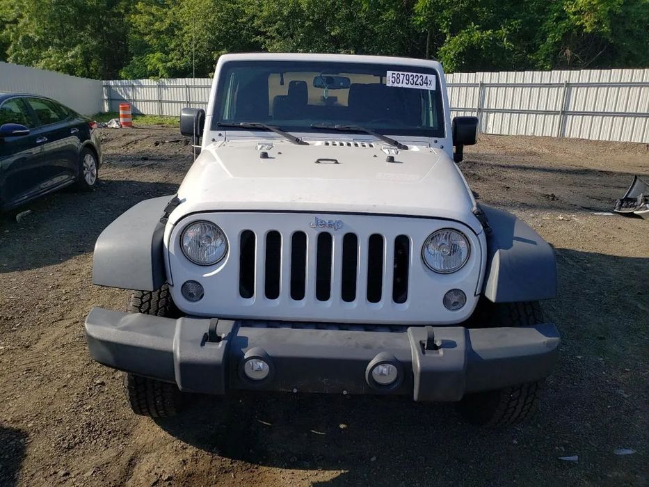 Jeep Wrangler Jeep Wrangler Sport 3.6L 284km. Mały przebieg!
