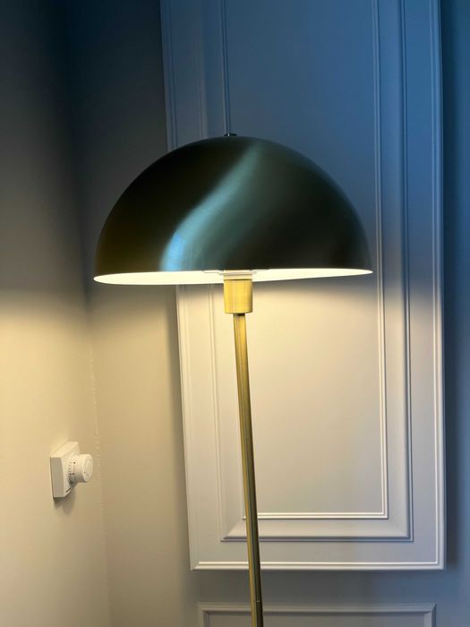 Lampa stojąca złota