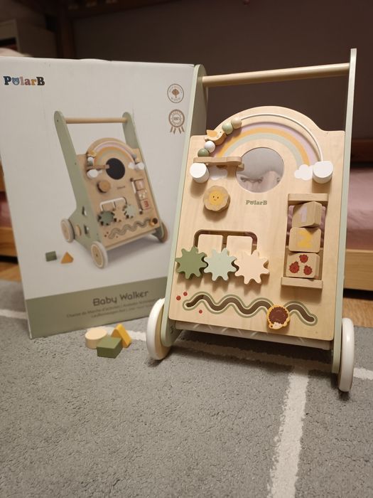 Drewniany pchacz chodzik z tablica manipulacyjną Viga PolarB