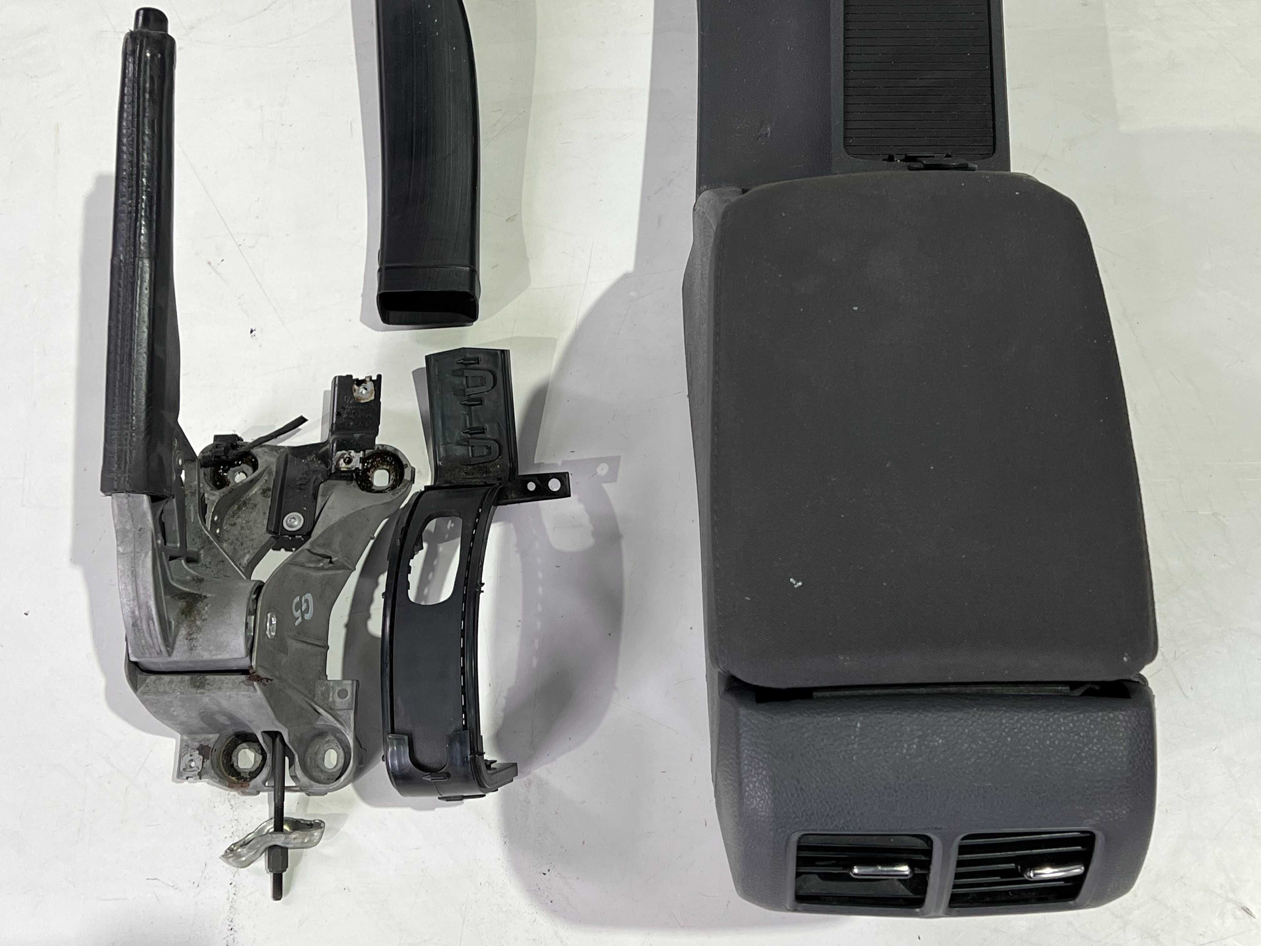 подлокотник golf 5 Подлокотник Гольф 5 Volkswagen Golf 5