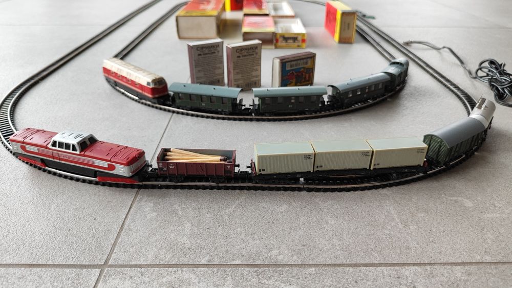 Железная дорога Piko N 1:160 ГДР, локомотивы, рельсы, вагоны, стрелки