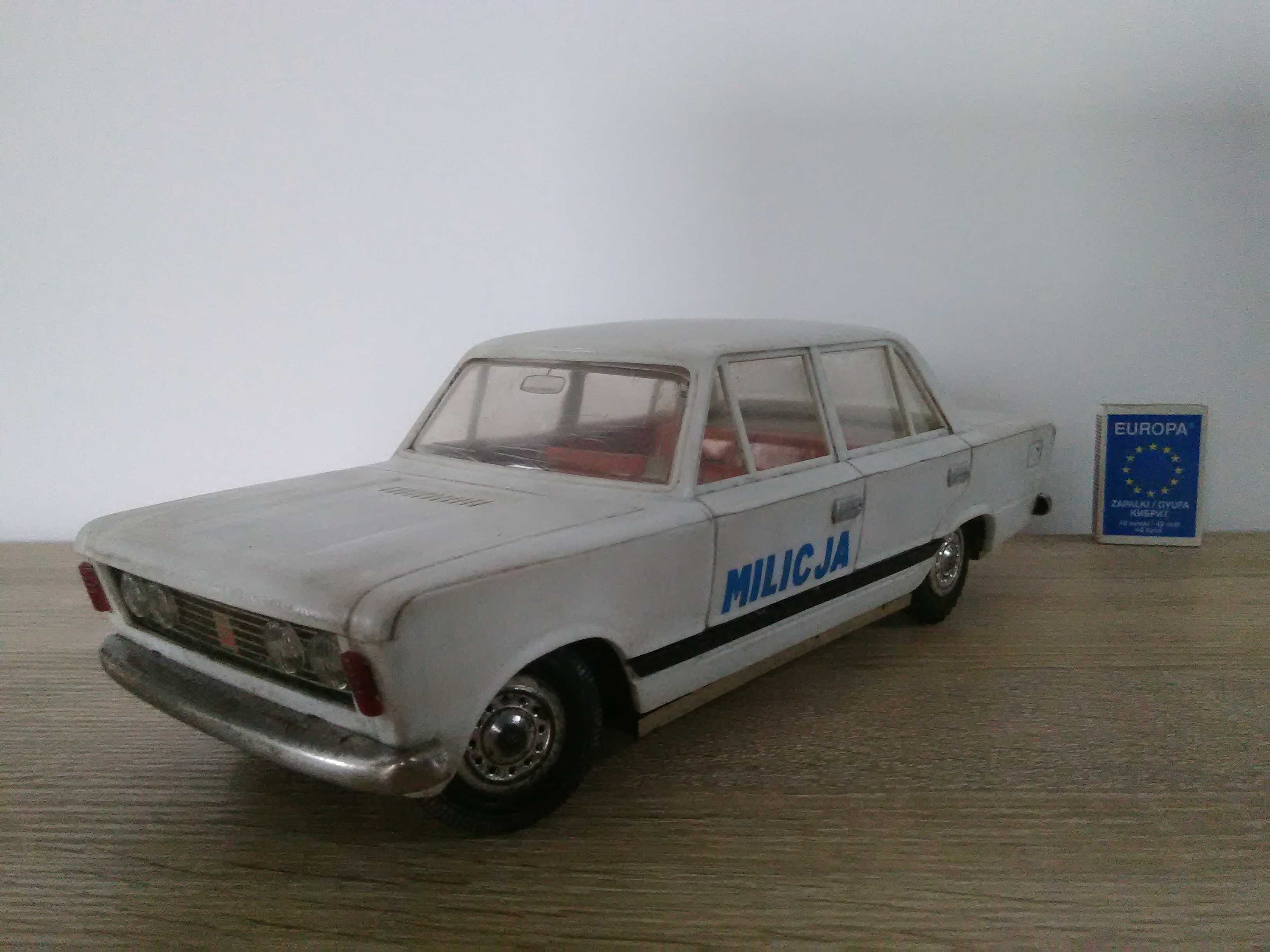 stara zabawka PRL FIAT 125 Retro MILICJA CZZ 4046 antyk zabytek 1:18