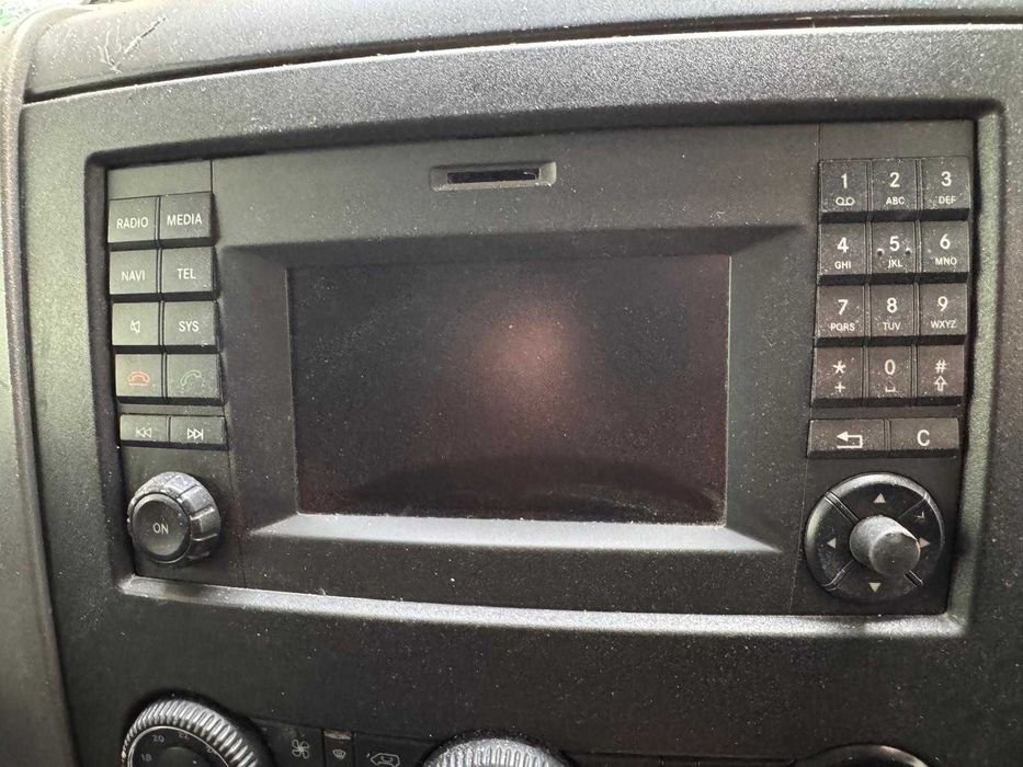 Radio-odtwarzacz Nawigacja Mercedes Sprinter W906 LIFT CRAFTER VITO