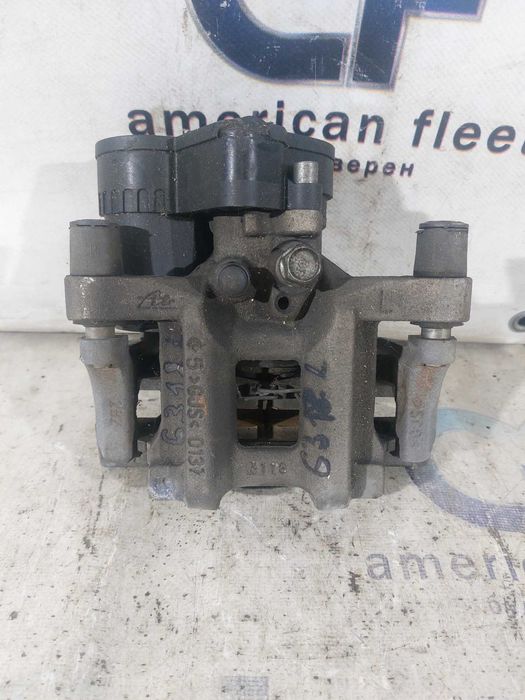 Honda Accord 18- Суппорт тормозной передний / задний