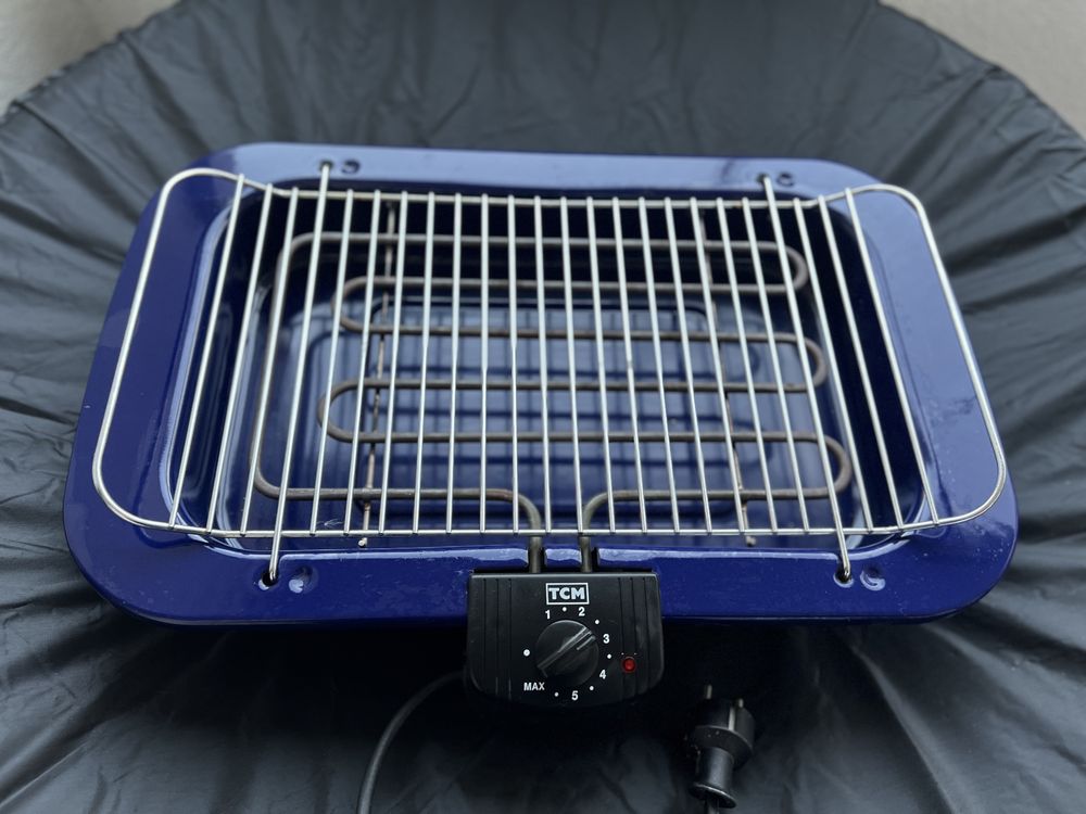 Sprzedam grill elektryczny balkonowy TCM 2000W