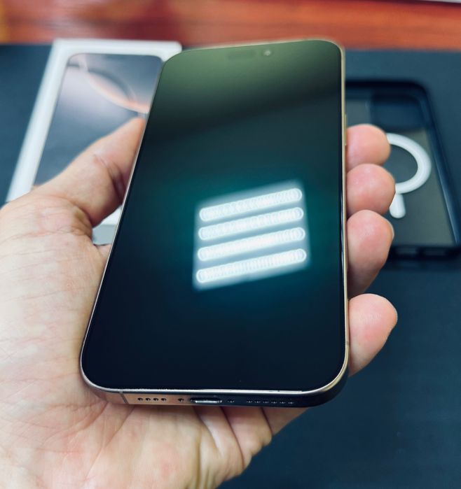 iPhone 16 pro max 256 desert