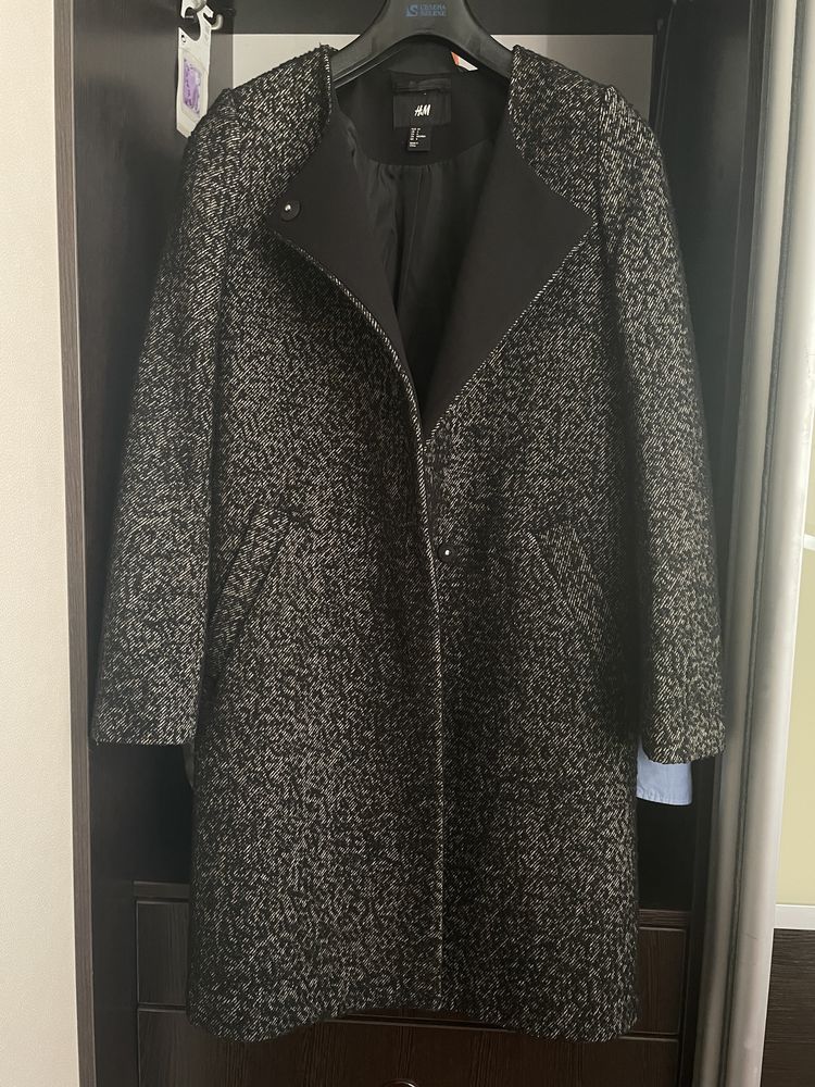 Пальто черное H&M