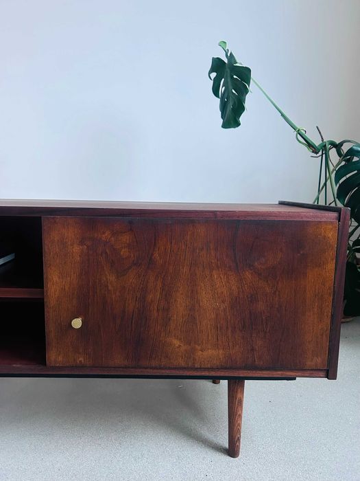 Komoda Vintage Mid-Century z okresu PRL po renowacji / Komoda RTV