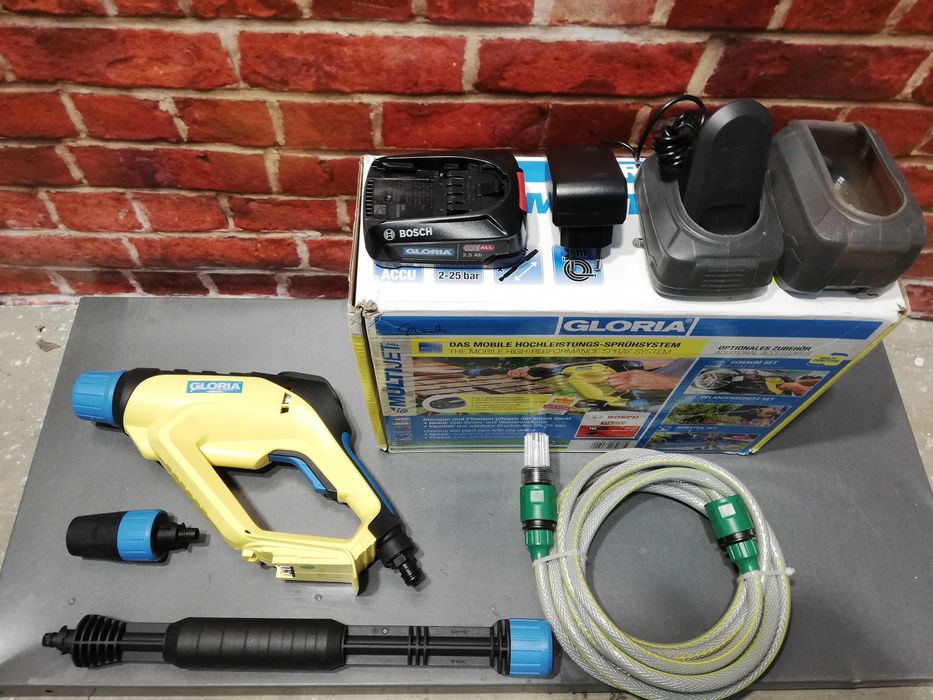 Do Mycia Grobów i Nie Tylko > Karcher Myjka Ciśnieniowa Na Baterie