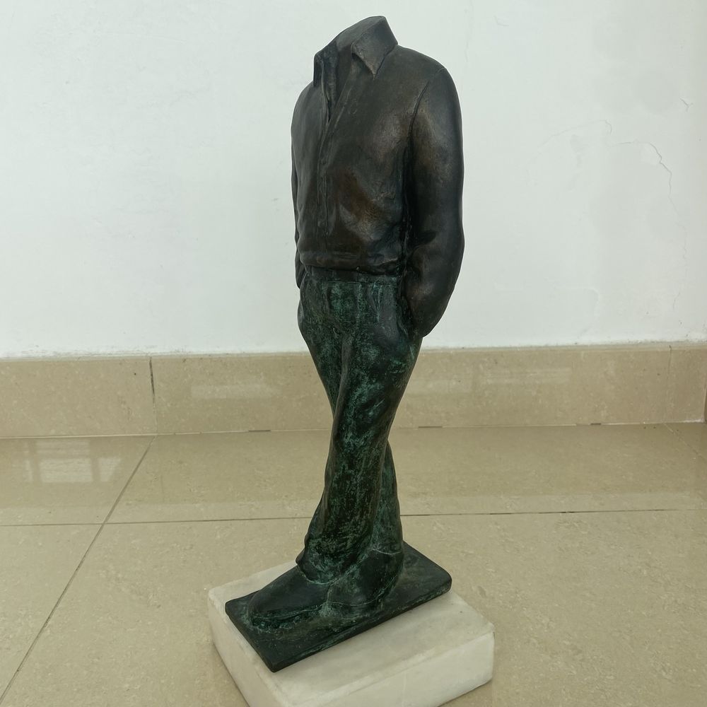 Escultura em bronze