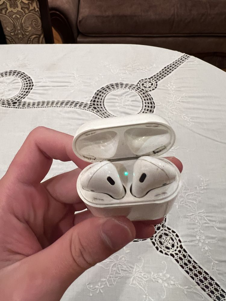 Airpods 2 (a2031)