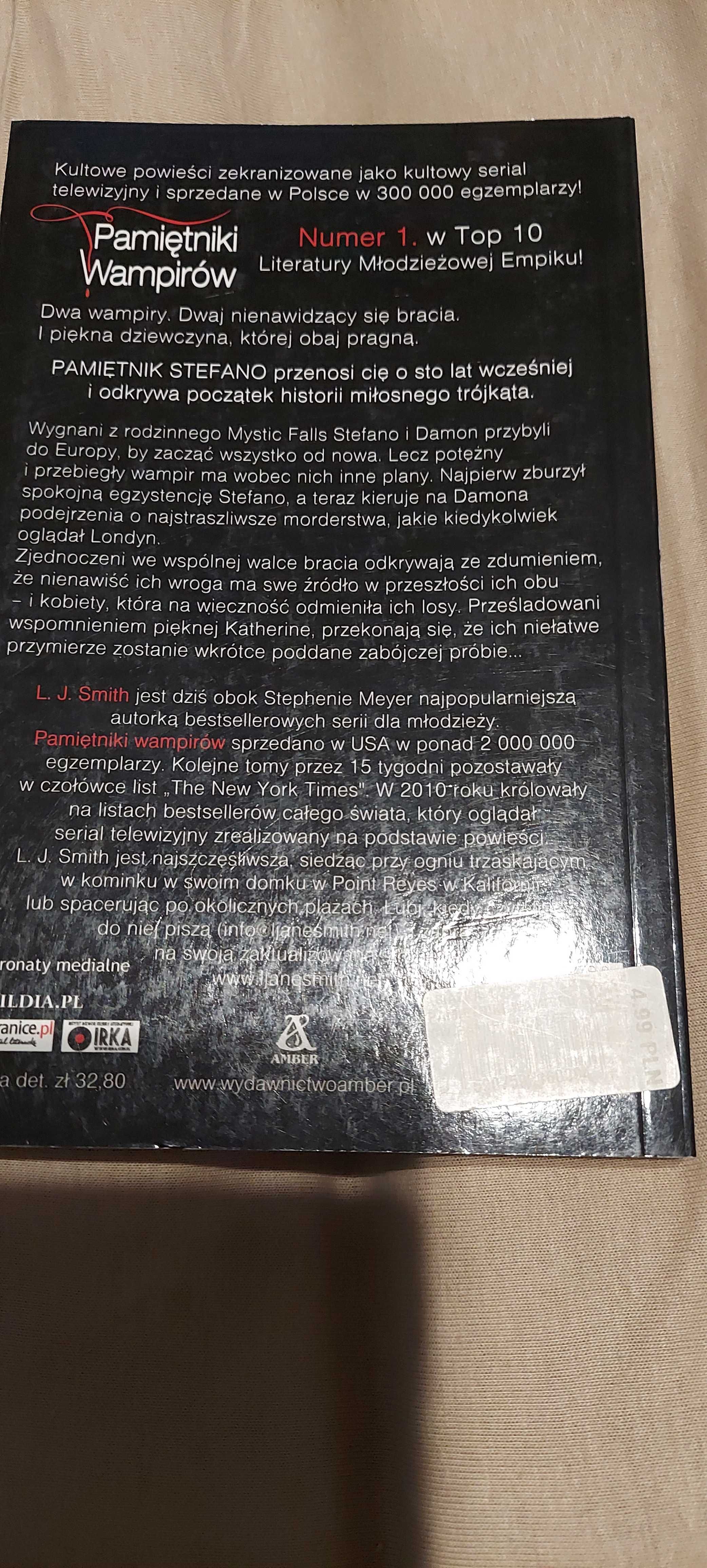 Pamiętniki wampirów Pamiętnik Stefano tom  5 Azyl